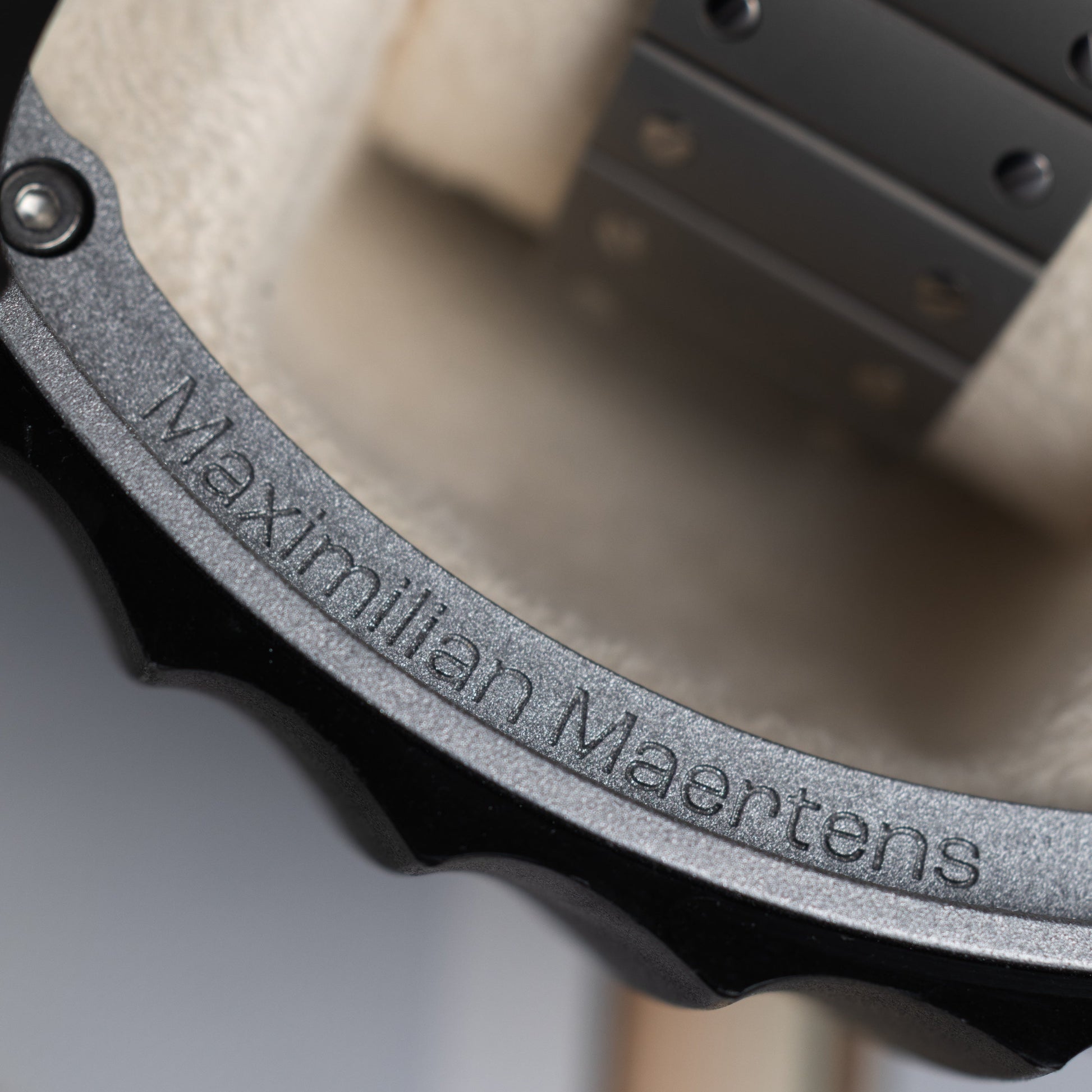 Watch Stand ChronoSphere Creme Close up Maximilian Maertens