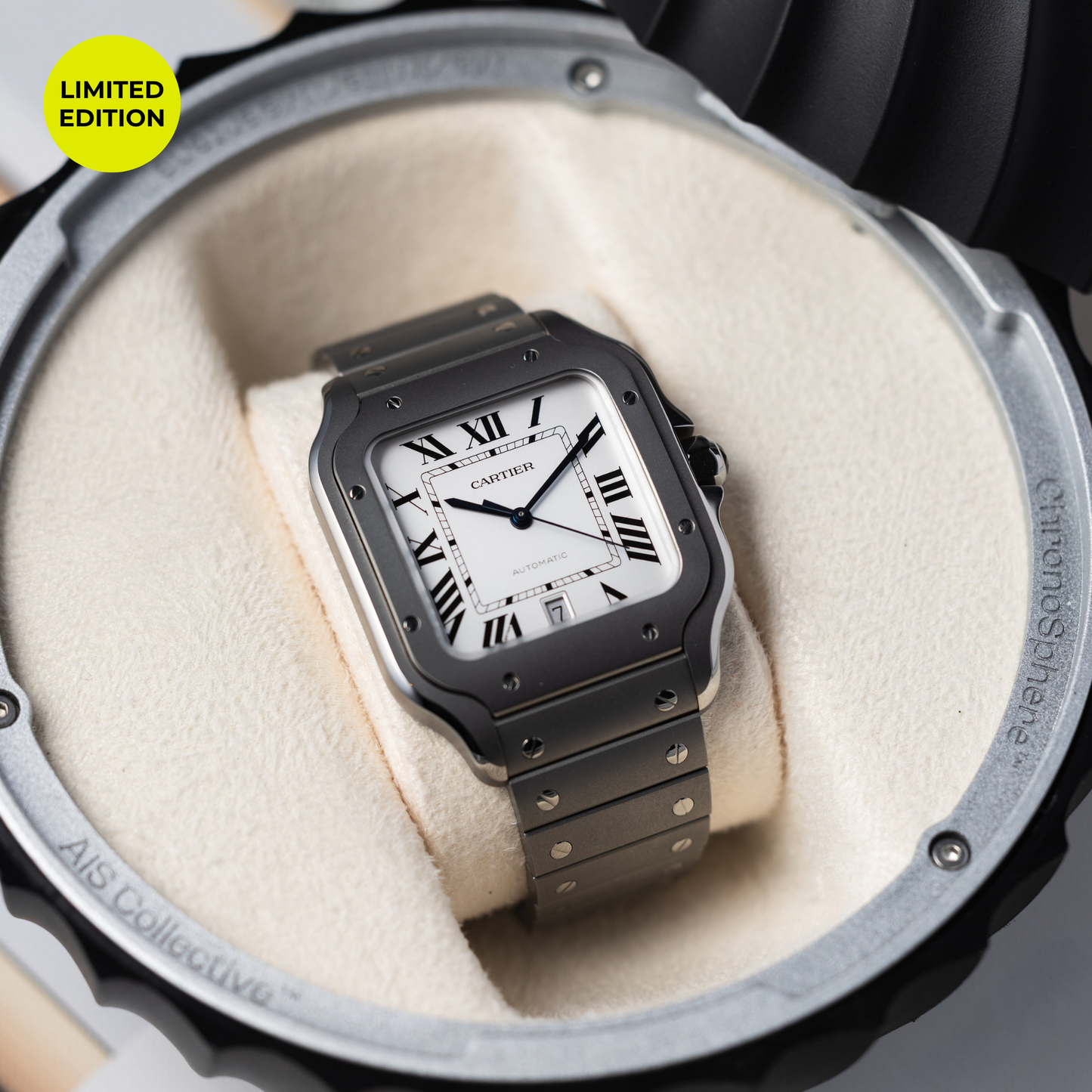 Watch Stand ChronoSphere Creme Close up 2
